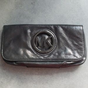 Michael Kors MK Clutch